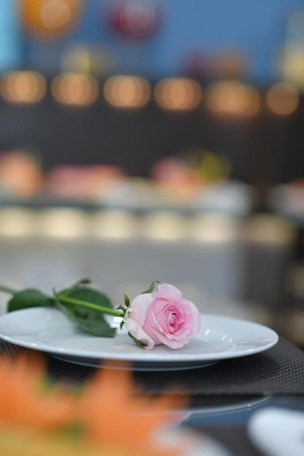 Hanoi Elpis Hotel & Spa Екстер'єр фото